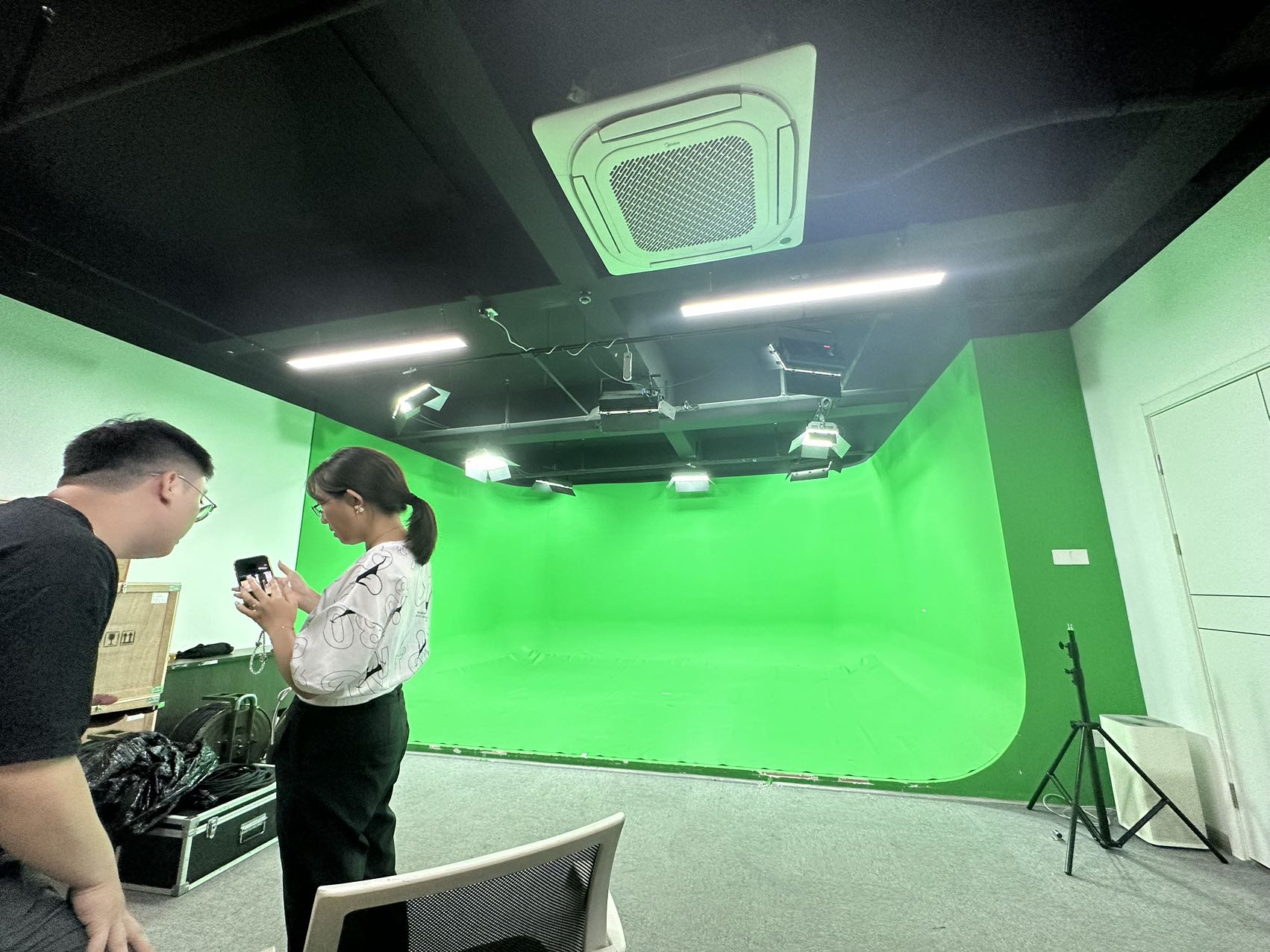绿幕直播间